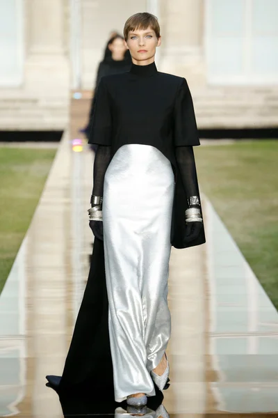 Look 1